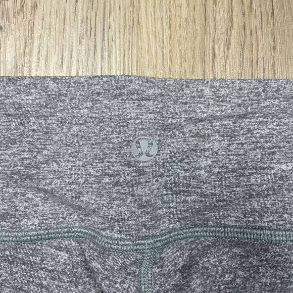 Lululemon Leggings Womens 4 Wunder Under High Rise Yoga Activewear Athletic Pant - Picture 6 of 9